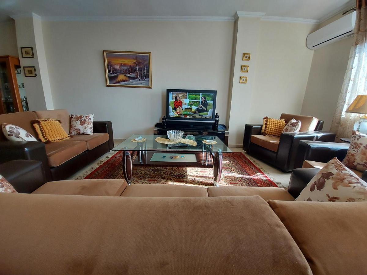 Geni Apartment Korce Exterior foto
