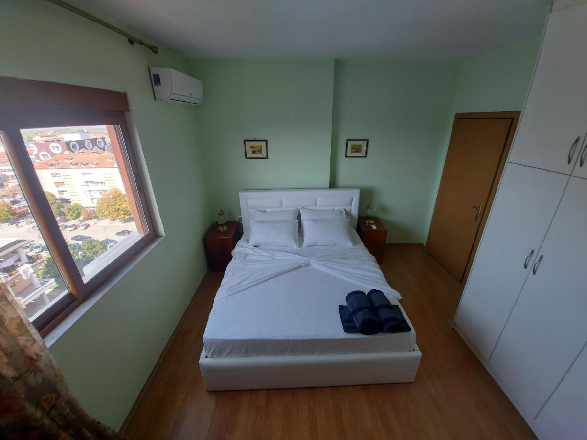 Geni Apartment Korce Exterior foto